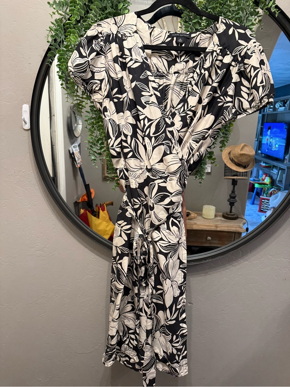 Banana Republic Black & White Floral Print Wrap Dress